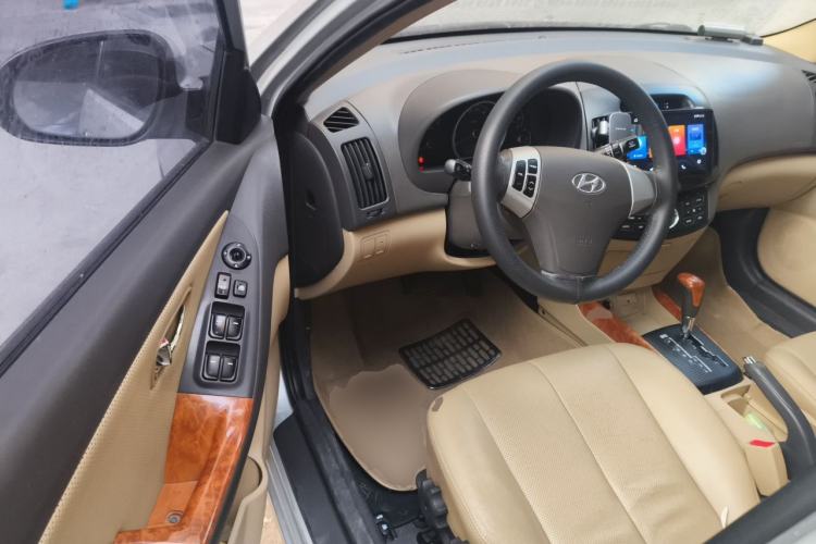 Used Hyundai Celesta 2010 1.6L AT GLS Driver Seat