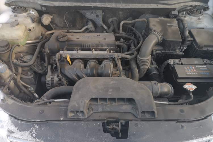 Used Hyundai Celesta 2010 1.6L MT GL Engine Bay