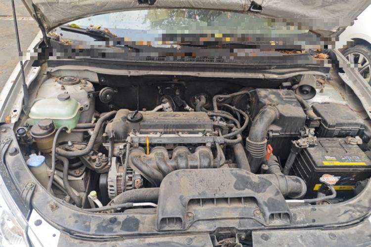 Used Hyundai Celesta 2010 1.6L AT GLS Engine Bay