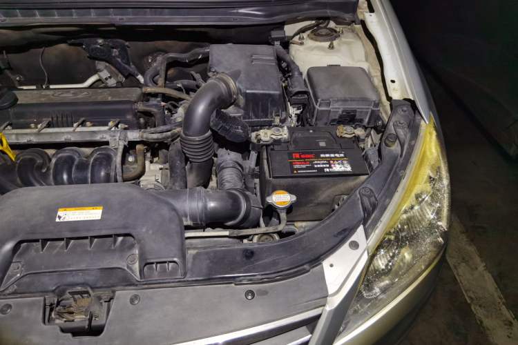 Used Hyundai Celesta 2010 1.6L MT GL Engine Bay Left