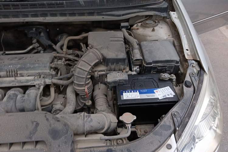 Used Hyundai Celesta 2010 1.6L AT GLS Engine Bay Left