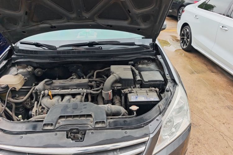 Used Hyundai Celesta 2010 1.6L AT GL Engine Bay Left