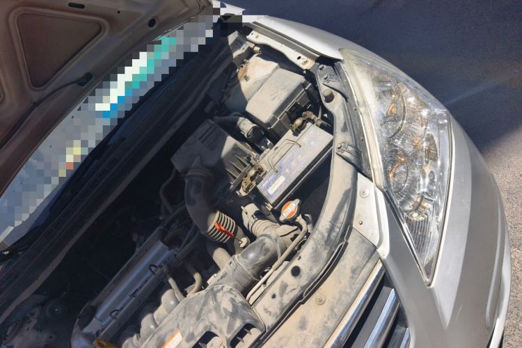 Used Hyundai Celesta 2010 1.6L AT GLS Engine Bay Left