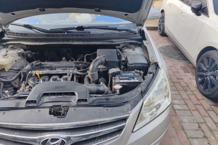Used Hyundai Celesta 2010 1.6L MT GLS Engine Bay Left