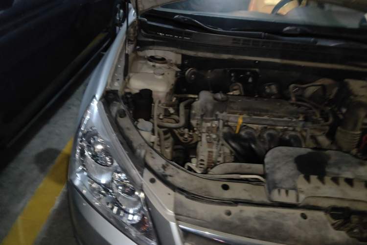 Used Hyundai Celesta 2010 1.6L AT GLS Engine Bay Right