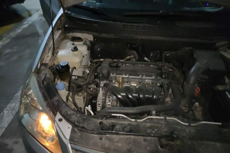 Used Hyundai Celesta 2010 1.6L AT GLS Engine Bay Right