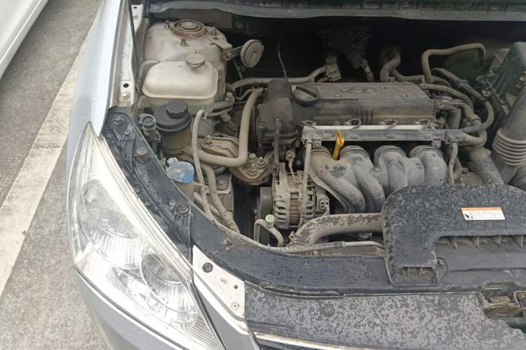 Used Hyundai Celesta 2010 1.6L MT GL Engine Bay Right