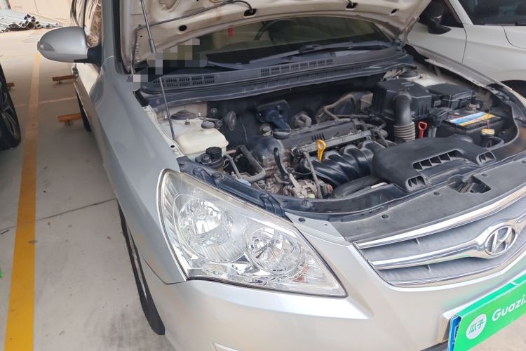Used Hyundai Celesta 2010 1.6L AT GLS Engine Bay Right