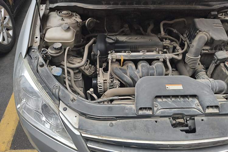 Used Hyundai Celesta 2010 1.6L MT GL Engine Bay Right