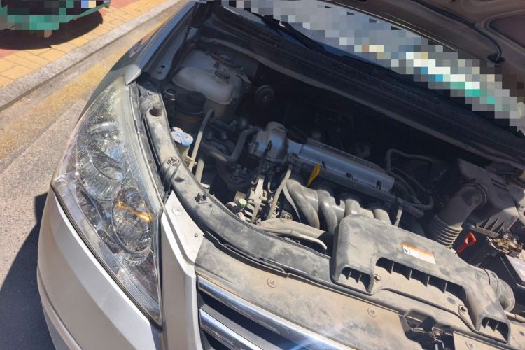 Used Hyundai Celesta 2010 1.6L AT GLS Engine Bay Right