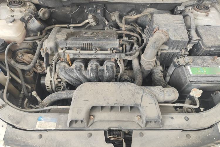Used Hyundai Celesta 2010 1.6L MT GL Engine Bay