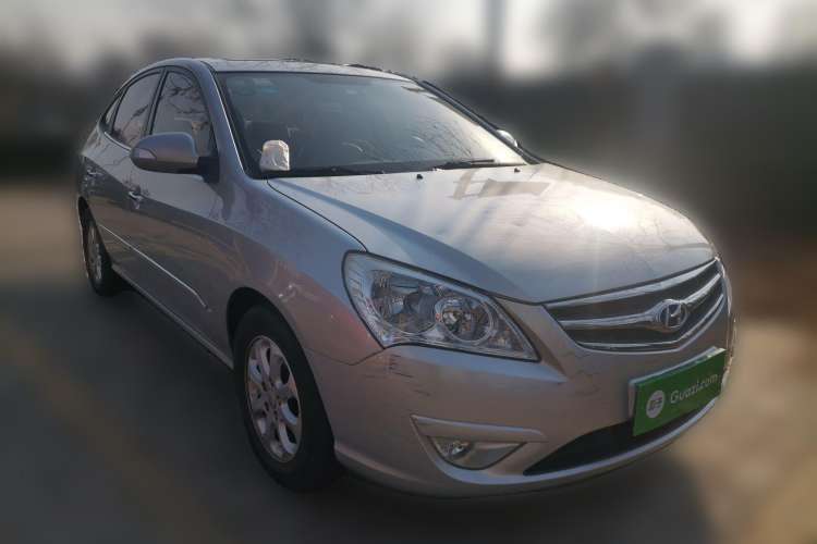 Used Hyundai Celesta 2010 1.6L AT GLS Front Right 45 Deg