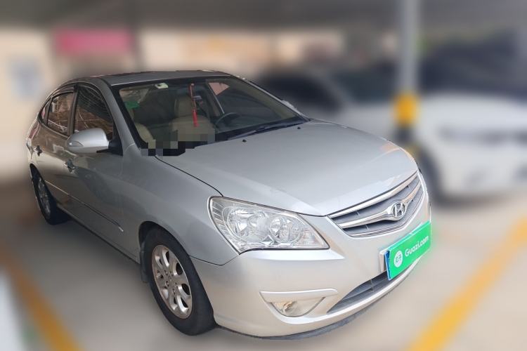 Used Hyundai Celesta 2010 1.6L AT GLS Front Right 45 Deg