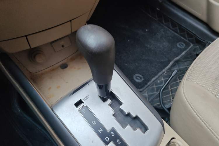 Used Hyundai Celesta 2010 1.6L AT GL Gear Lever