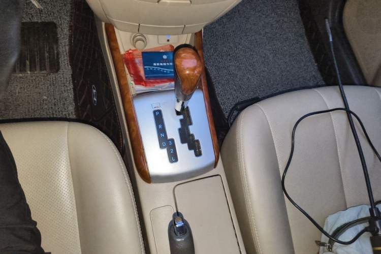 Used Hyundai Celesta 2010 1.6L AT GL Gear Lever