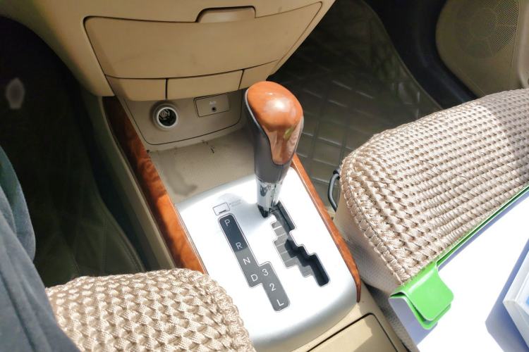 Used Hyundai Celesta 2010 1.6L AT GLS Gear Lever
