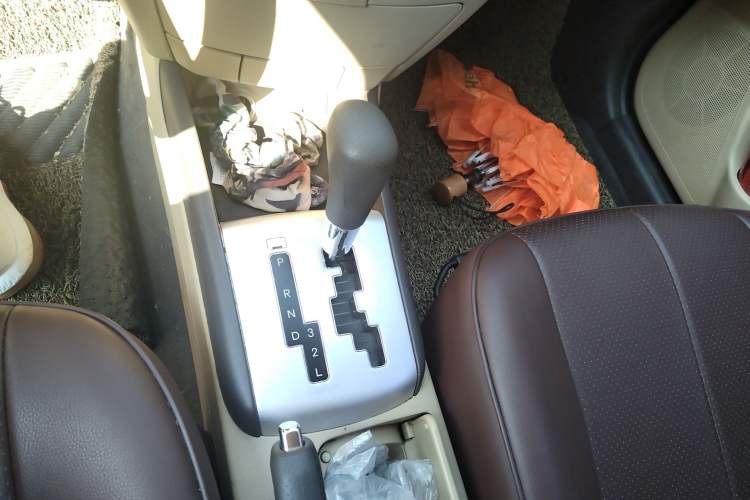 Used Hyundai Celesta 2010 1.6L AT GL Gear Lever