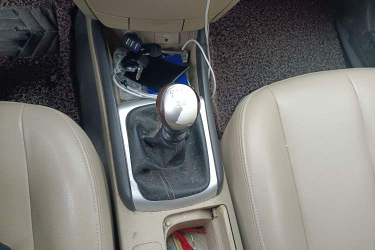 Used Hyundai Celesta 2010 1.6L MT GL Gear Lever