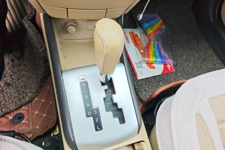 Used Hyundai Celesta 2010 1.6L AT GL Gear Lever