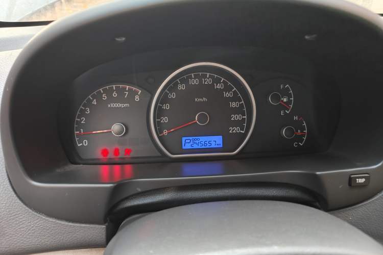Used Hyundai Celesta 2010 1.6L AT GL Instrument Cluster