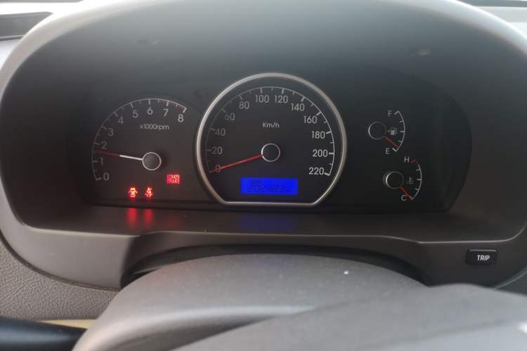 Used Hyundai Celesta 2010 1.6L MT GL Instrument Cluster