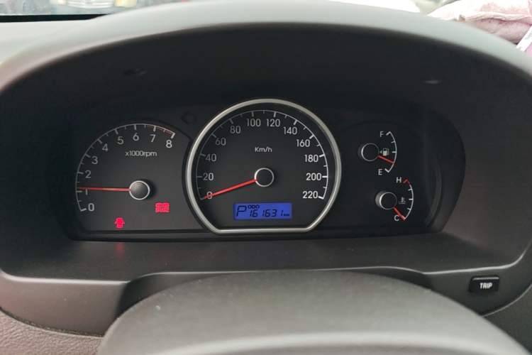 Used Hyundai Celesta 2010 1.6L AT GL Instrument Cluster