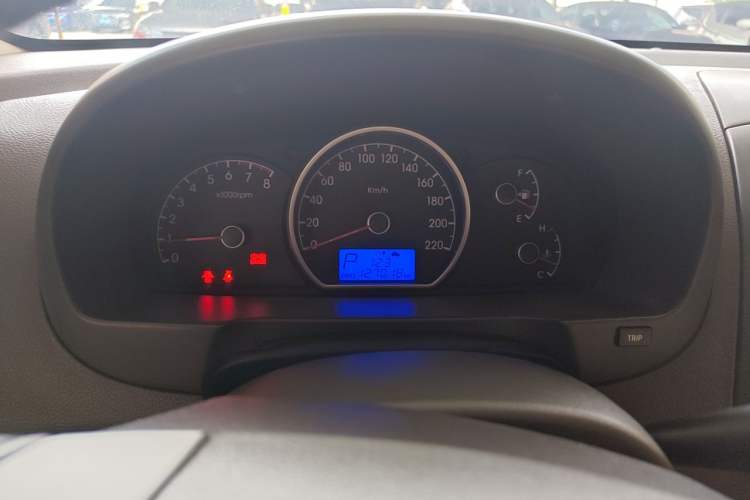 Used Hyundai Celesta 2010 1.6L AT GLS Instrument Cluster