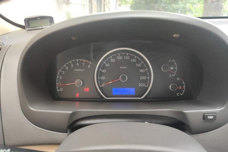 Used Hyundai Celesta 2010 1.6L MT GL Instrument Cluster