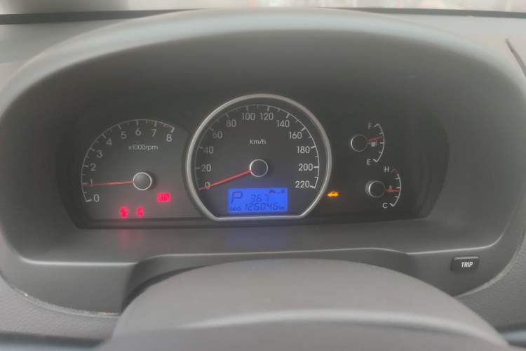 Used Hyundai Celesta 2010 1.6L AT GLS Instrument Cluster