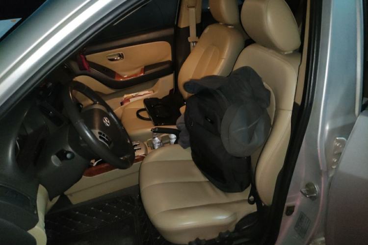 Used Hyundai Celesta 2010 1.6L AT GLS Left Front Seat