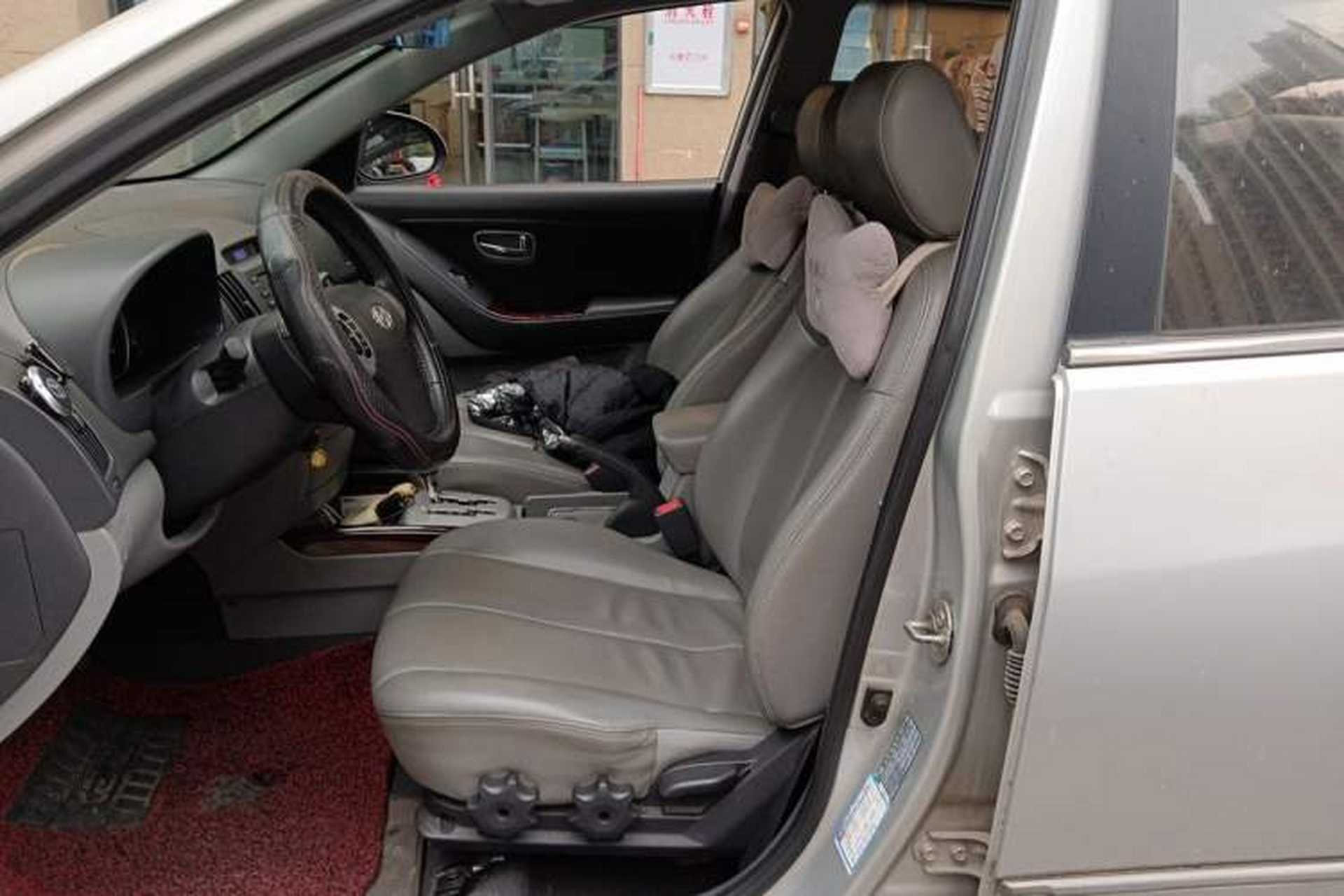 Used Hyundai Celesta 2010 1.6L AT GLS Left Front Seat