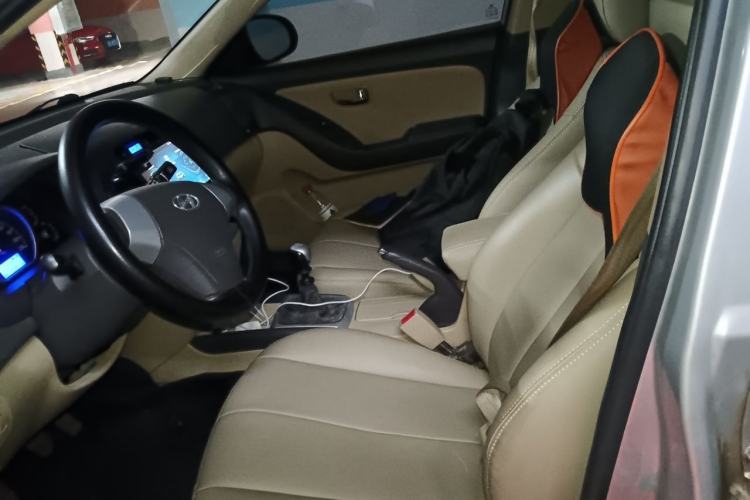 Used Hyundai Celesta 2010 1.6L MT GLS Left Front Seat