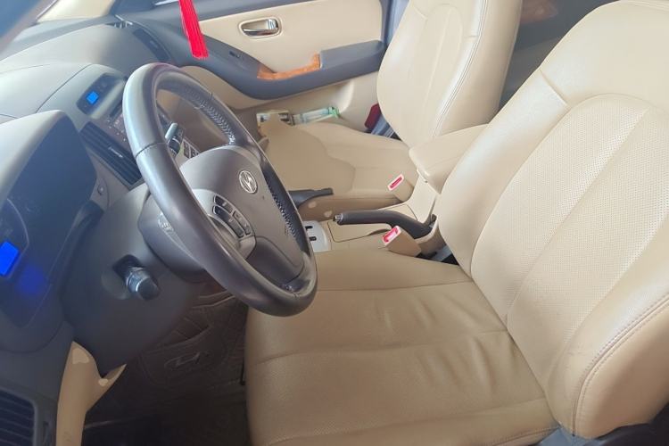 Used Hyundai Celesta 2010 1.6L AT GLS Left Front Seat