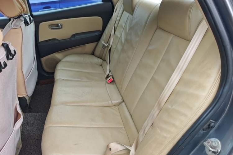 Used Hyundai Celesta 2010 1.6L AT GL Left Rear Seat