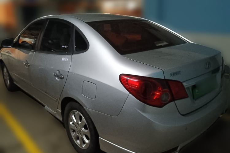 Used Hyundai Celesta 2010 1.6L MT GLS Rear Left 45 Deg