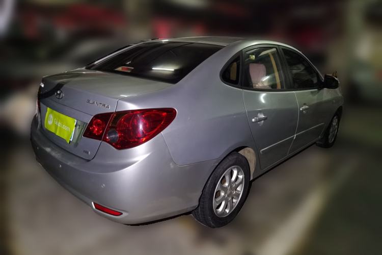 Used Hyundai Celesta 2010 1.6L MT GL Rear Right 45 Deg