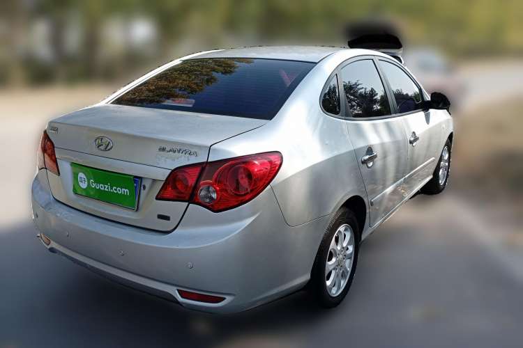 Used Hyundai Celesta 2010 1.6L MT GL Rear Right 45 Deg