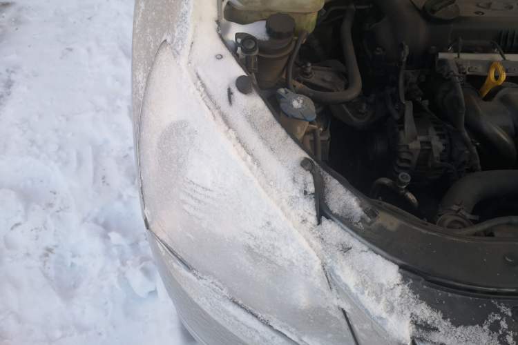 Used Hyundai Celesta 2010 1.6L MT GL Right Front Headlight