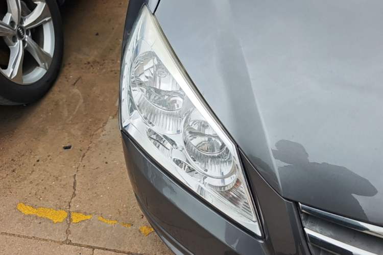 Used Hyundai Celesta 2010 1.6L AT GL Right Front Headlight