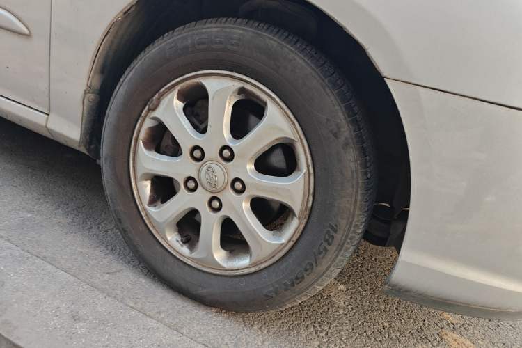 Used Hyundai Celesta 2010 1.6L AT GL Right Front Wheel Hub