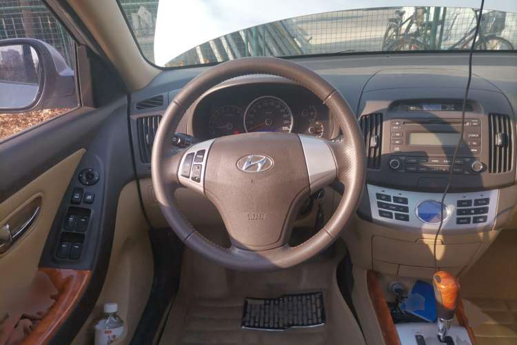 Used Hyundai Celesta 2010 1.6L AT GLS Steering Wheel