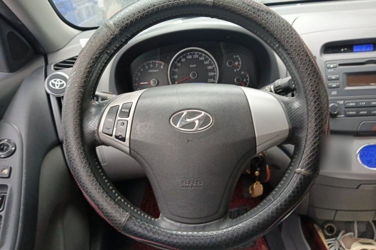 Used Hyundai Celesta 2010 1.6L AT GLS Steering Wheel
