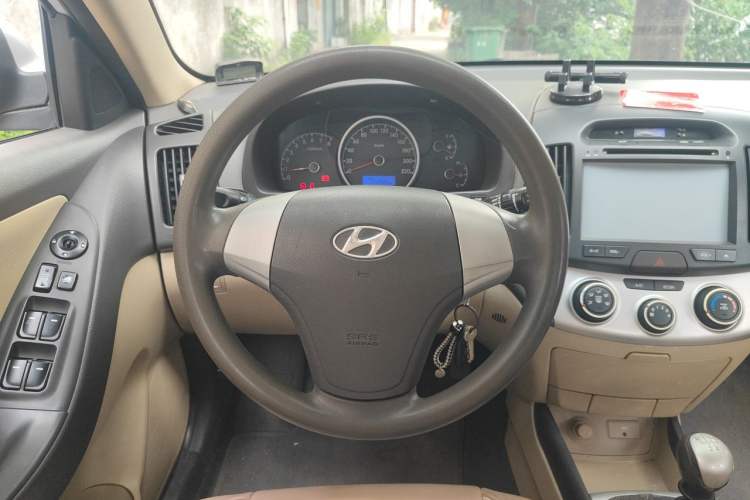Used Hyundai Celesta 2010 1.6L MT GL Steering Wheel