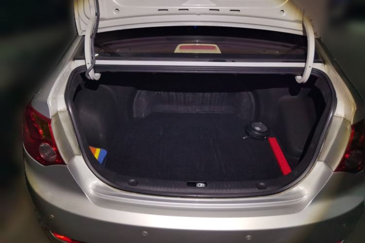 Used Hyundai Celesta 2010 1.6L MT GL Trunk