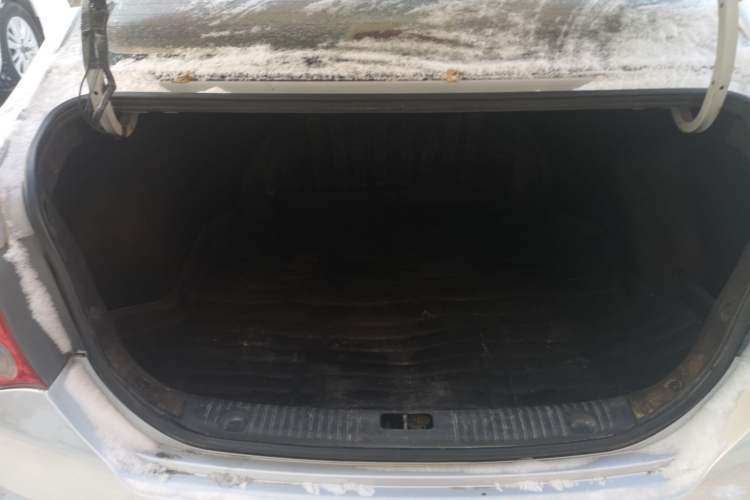 Used Hyundai Celesta 2010 1.6L MT GL Trunk