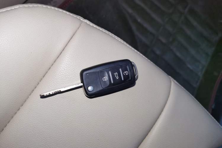 Used Hyundai Celesta 2010 1.6L MT GLS Vehicle Key