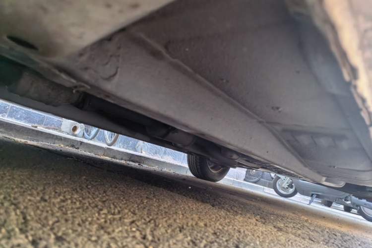 Used Hyundai Celesta 2010 1.6L AT GLS Chassis Front Left