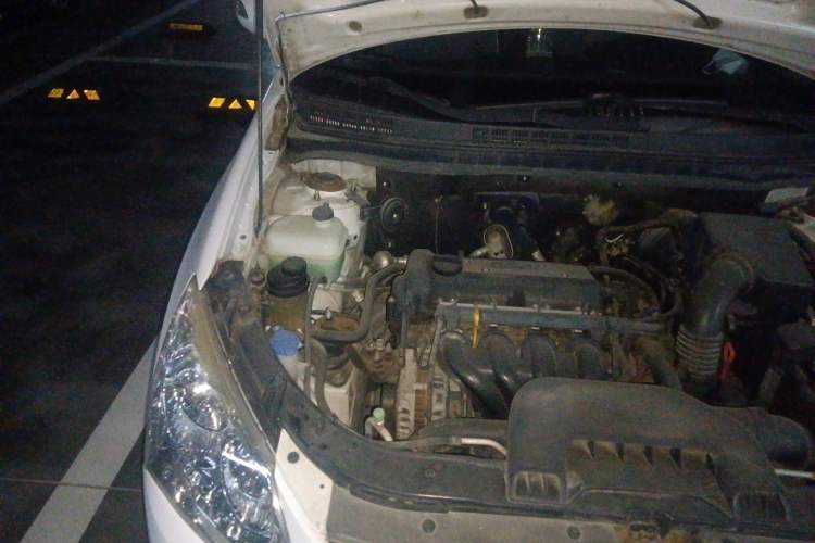 Used Hyundai Celesta 2010 1.6L AT GLS Engine Bay Right