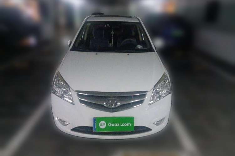 Used Hyundai Celesta 2010 1.6L AT GLS Front