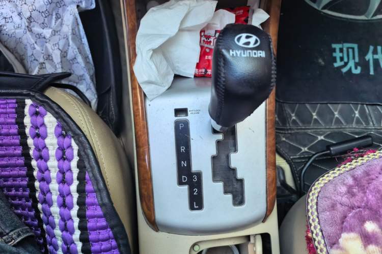 Used Hyundai Celesta 2010 1.6L AT GLS Gear Lever